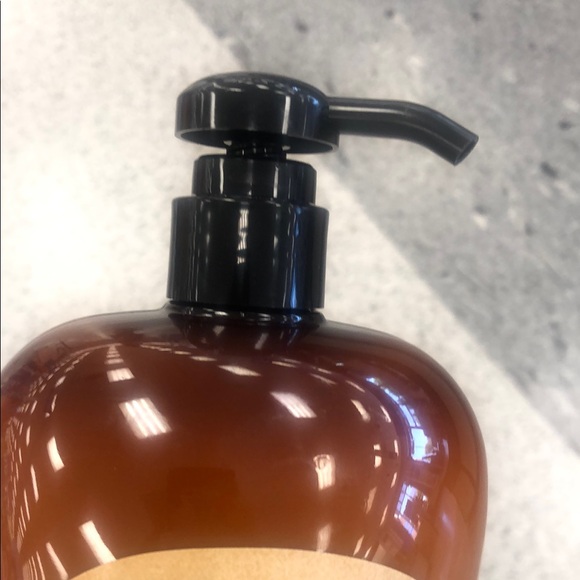 Brown Goat Milk Moisturizer - Picture 3 of 3